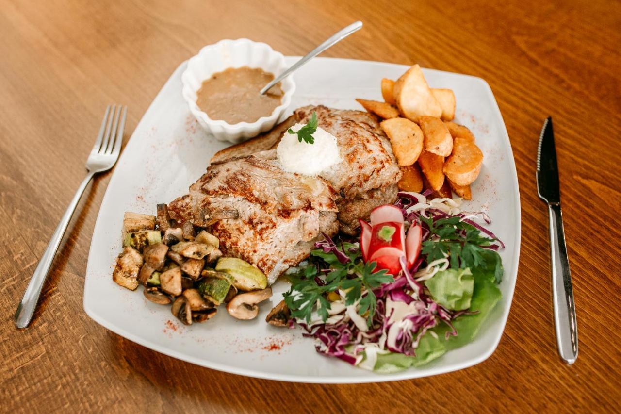 Krepoljin Restoran Sa Prenocistem Gornjak מראה חיצוני תמונה